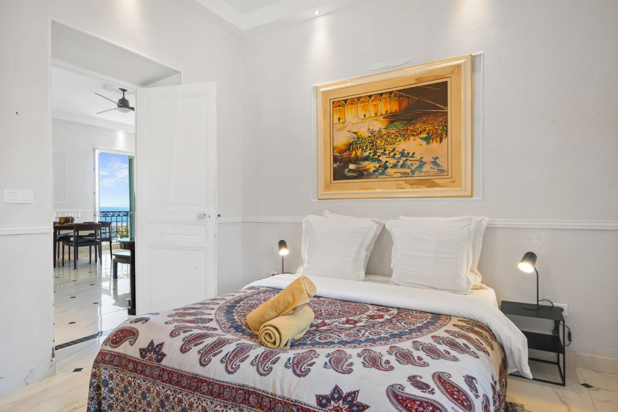 Apartment Alexandra Palace, Belle Epoque Menton, Vue Mer, Parking *